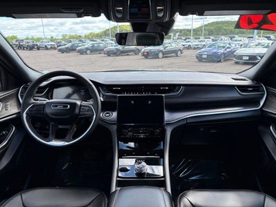 2025 Jeep Grand Cherokee L Limited 4x4