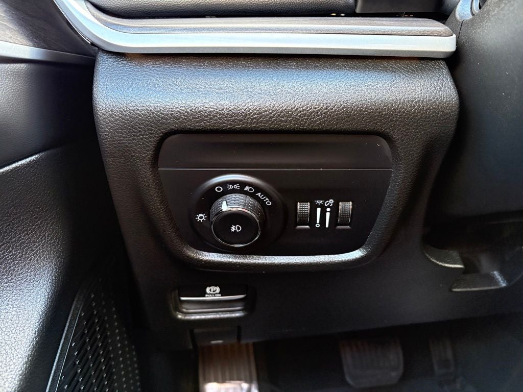 2025 Jeep Grand Cherokee L Limited 4x4