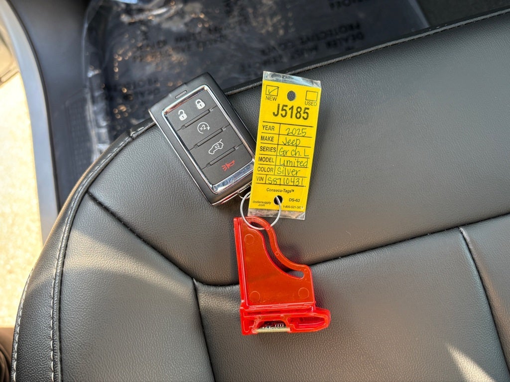 2025 Jeep Grand Cherokee GRAND CHEROKEE L LIMITED 4X4