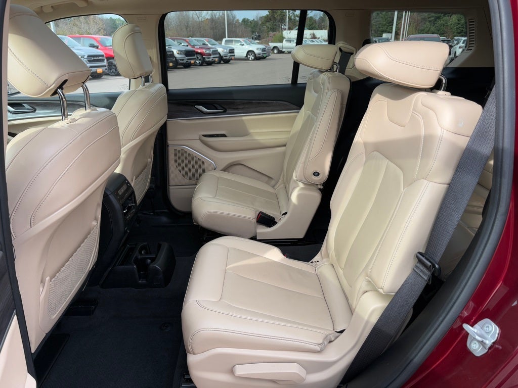 2022 Jeep Grand Cherokee L Limited 4x4