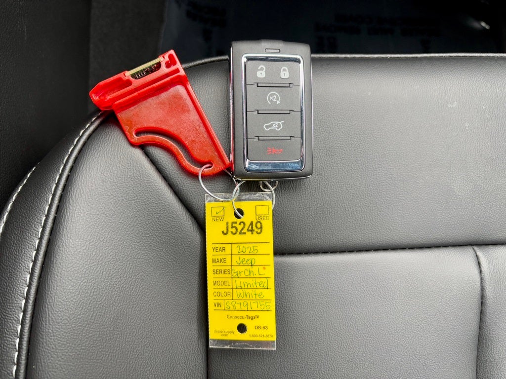 2025 Jeep Grand Cherokee GRAND CHEROKEE L LIMITED 4X4