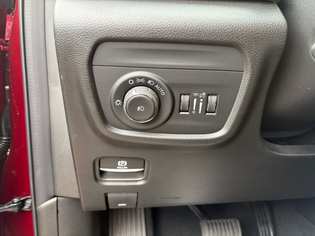 2026 Jeep Grand Cherokee GRAND CHEROKEE L LIMITED RESERVE 4X4