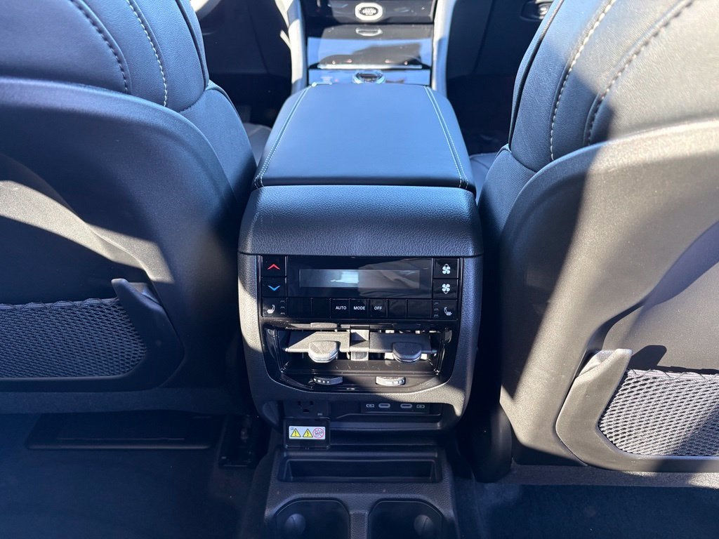 2027 Jeep Grand Cherokee GRAND CHEROKEE L LIMITED RESERVE 4X4