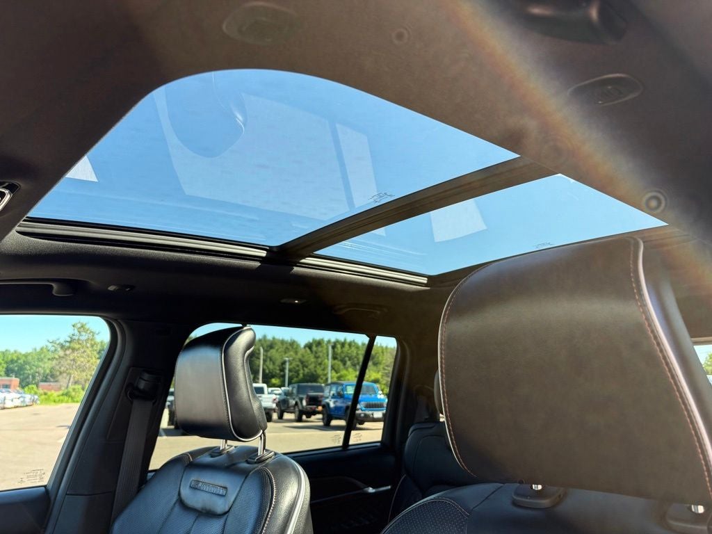 2022 Jeep Grand Cherokee L Summit 4x4