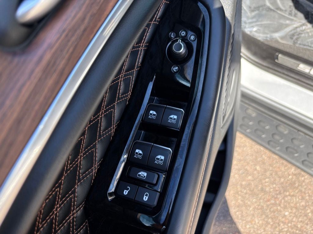 2022 Jeep Grand Cherokee L Summit 4x4