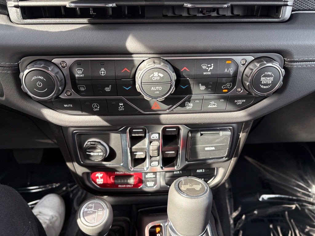 2027 Jeep Wrangler WRANGLER 4-DOOR RUBICON X
