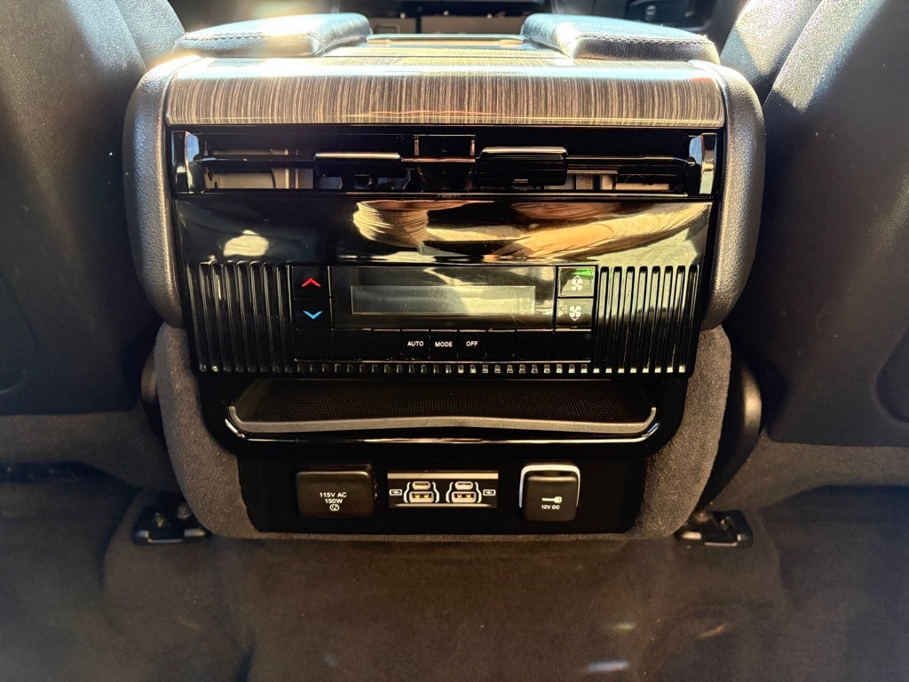 2024 Jeep Wagoneer L Series II 4x4