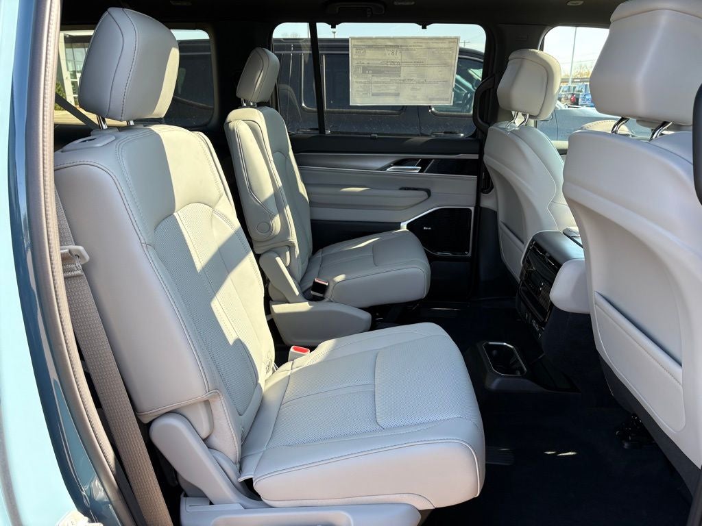2026 Jeep Grand Wagoneer GRAND WAGONEER L LIMITED RESERVE 4X4