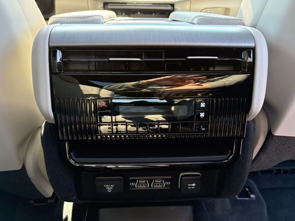 2026 Jeep Grand Wagoneer GRAND WAGONEER L LIMITED RESERVE 4X4