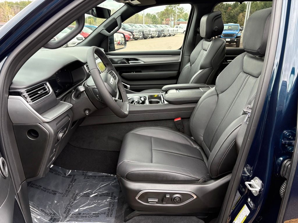 2026 Jeep Grand Wagoneer GRAND WAGONEER L LIMITED RESERVE 4X4