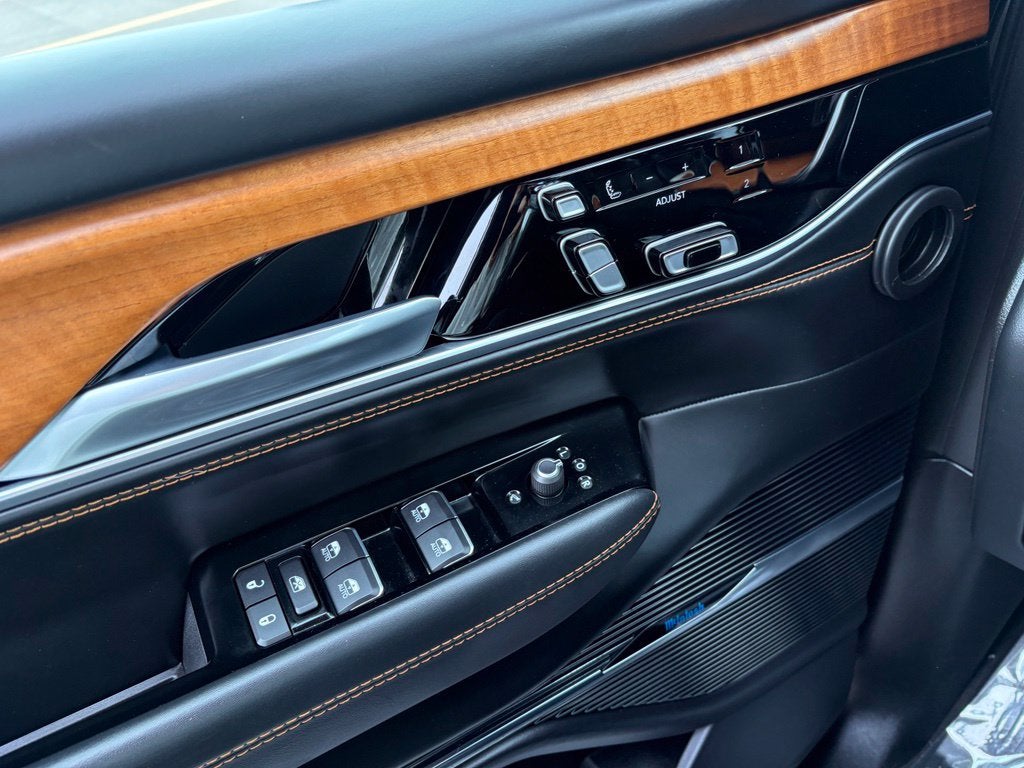 2024 Jeep Grand Wagoneer L Series III 4x4
