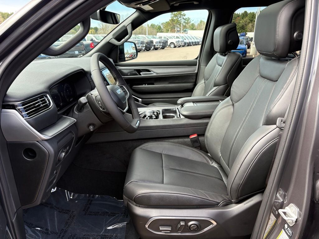 2026 Jeep Grand Wagoneer GRAND WAGONEER UPLAND 4X4