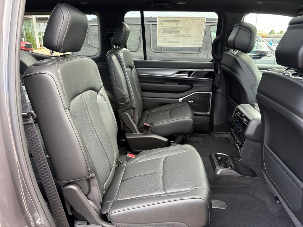 2026 Jeep Grand Wagoneer GRAND WAGONEER UPLAND 4X4