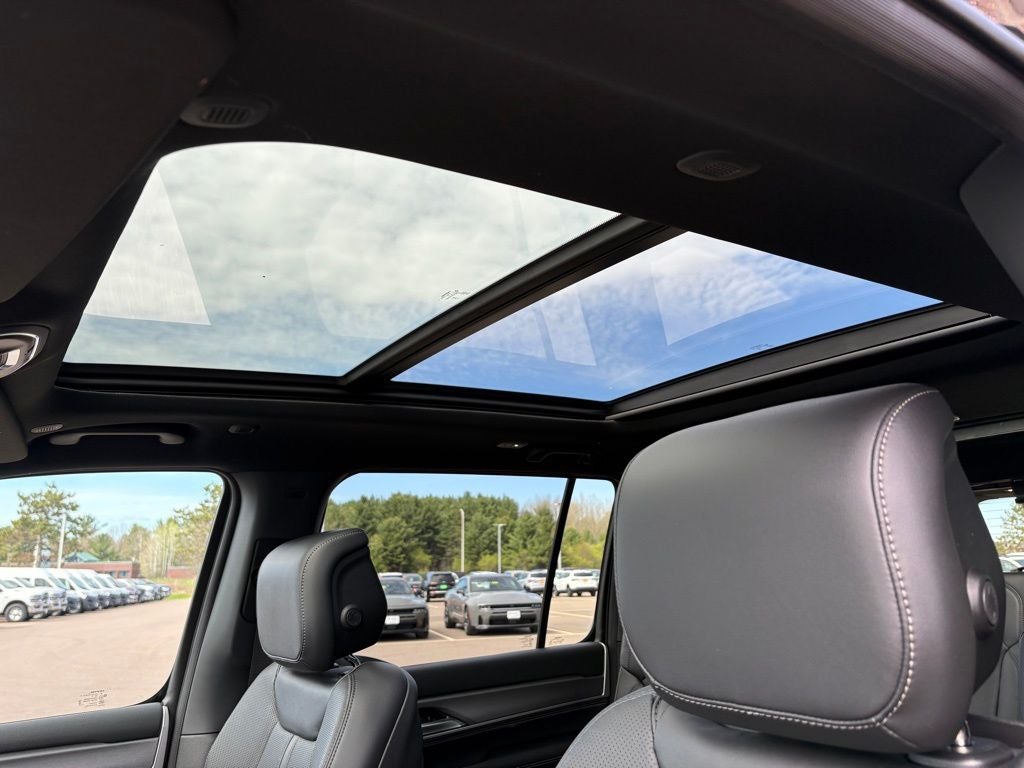 2026 Jeep Grand Wagoneer GRAND WAGONEER UPLAND 4X4