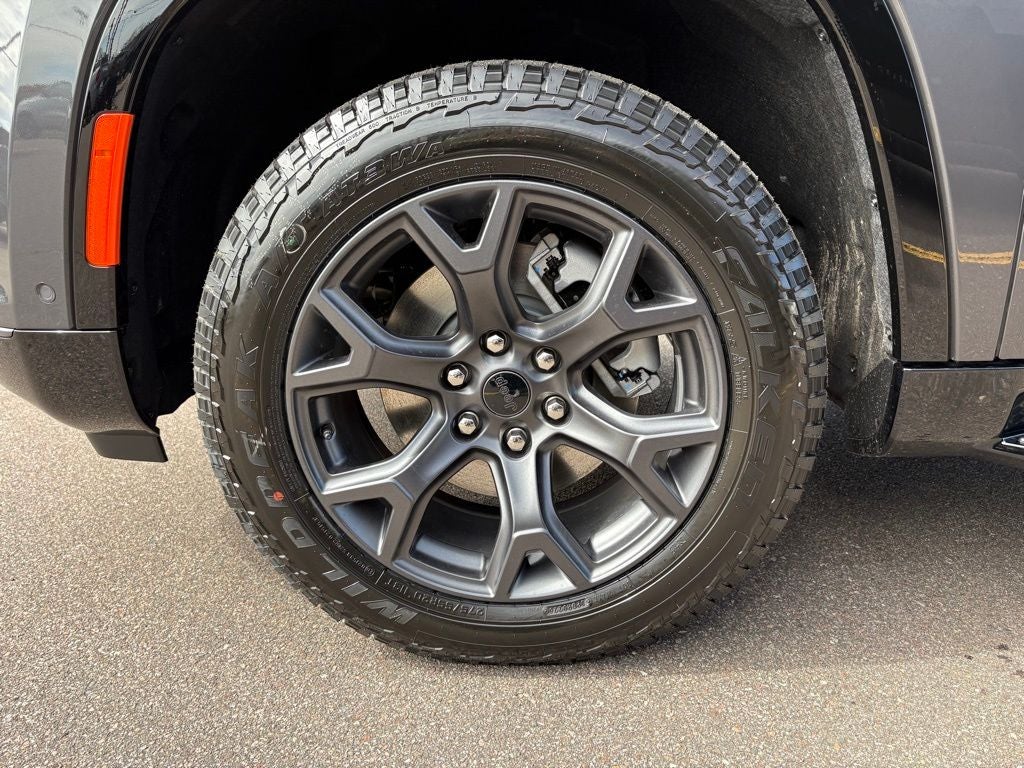 2026 Jeep Grand Wagoneer GRAND WAGONEER UPLAND 4X4