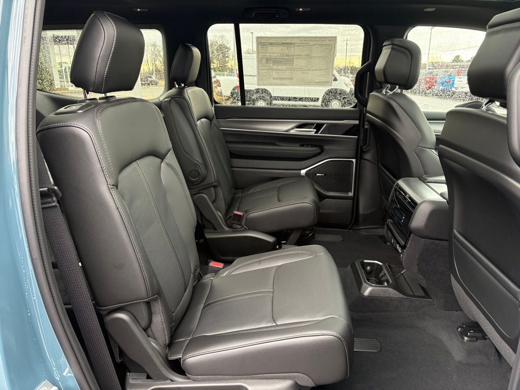 2026 Jeep Grand Wagoneer GRAND WAGONEER UPLAND 4X4