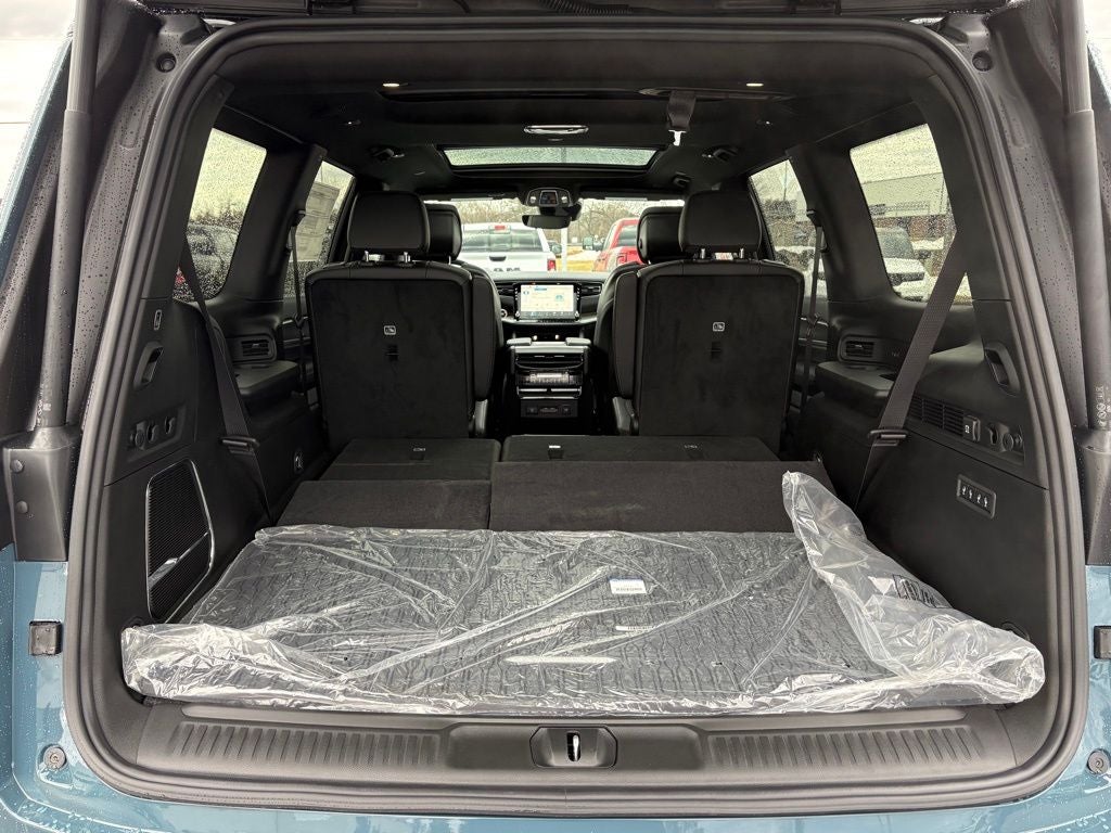 2026 Jeep Grand Wagoneer GRAND WAGONEER UPLAND 4X4