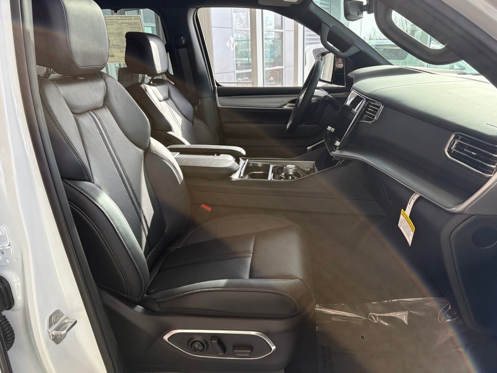 2026 Jeep Grand Wagoneer GRAND WAGONEER LIMITED RESERVE 4X4