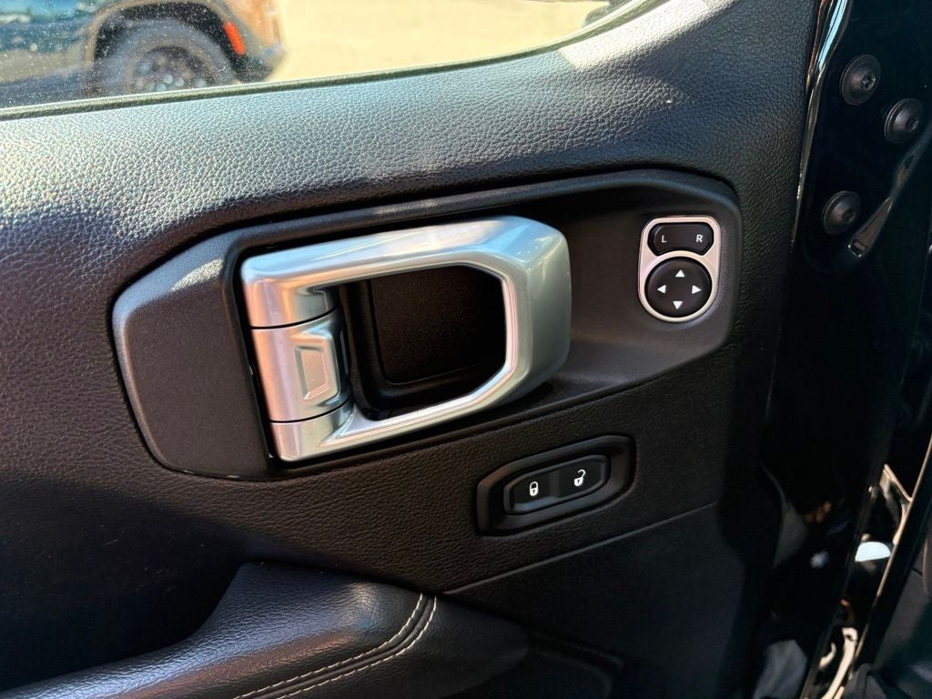 2020 Jeep Gladiator Overland 4x4