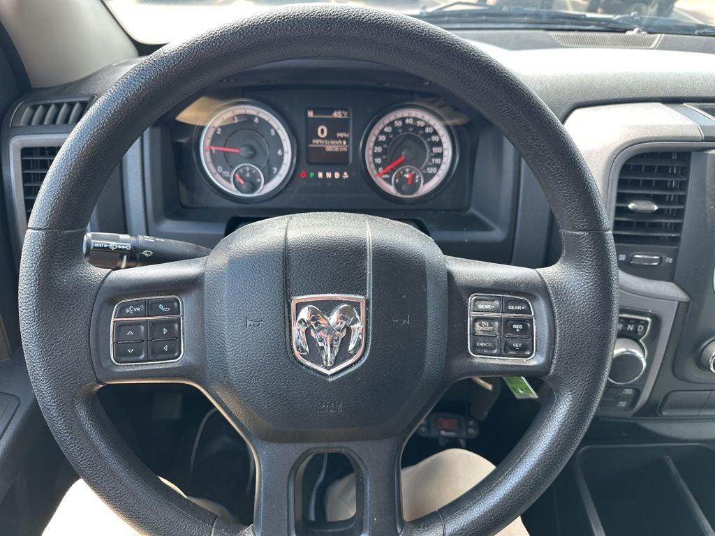 2017 RAM 1500 Express Quad Cab 4x4 6'4' Box