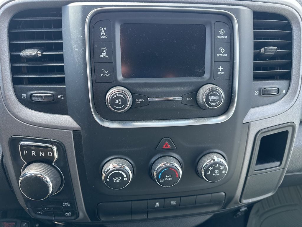 2017 RAM 1500 Express Quad Cab 4x4 6'4' Box