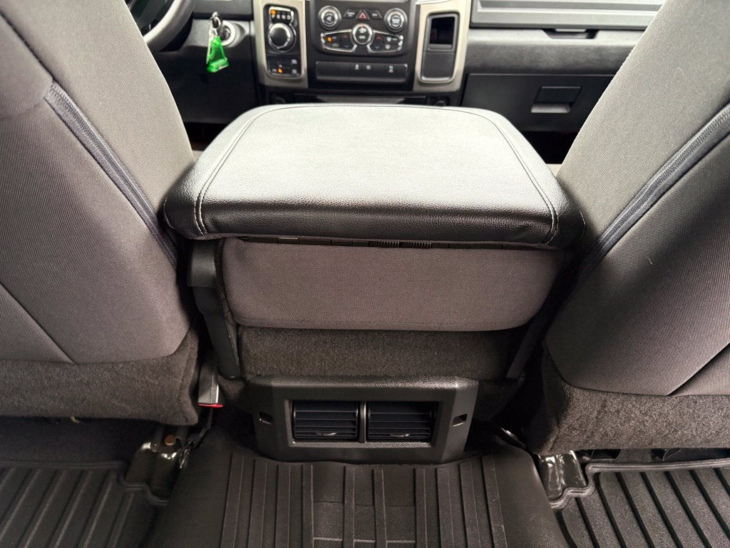 2019 RAM 1500 Classic Warlock Crew Cab 4x4 5'7' Box