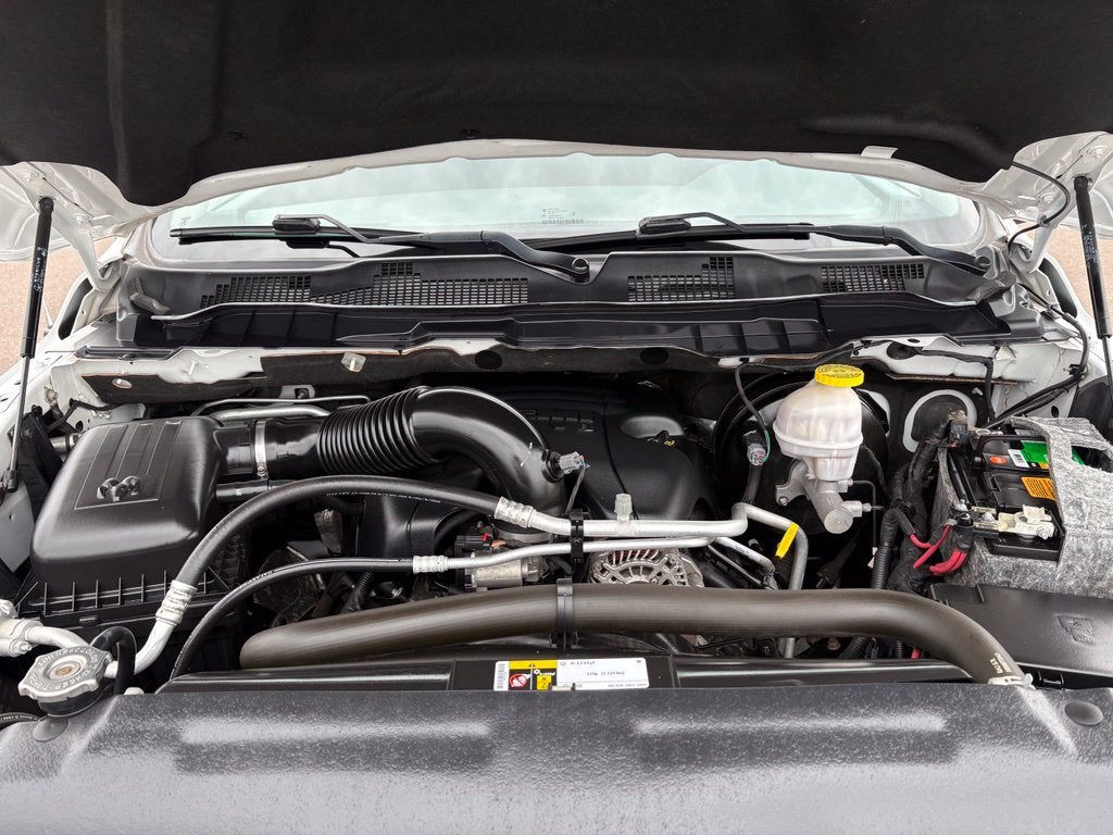 2019 RAM 1500 Classic Warlock Crew Cab 4x4 5'7' Box