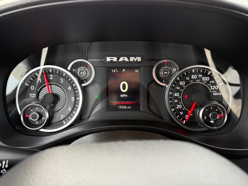 2024 RAM 1500 Big Horn Crew Cab 4x4 5'7' Box