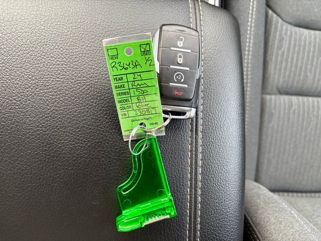 2024 RAM 1500 Big Horn Crew Cab 4x4 5'7' Box
