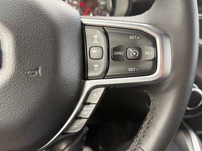 2025 RAM 1500 Big Horn Crew Cab 4x4 5'7' Box