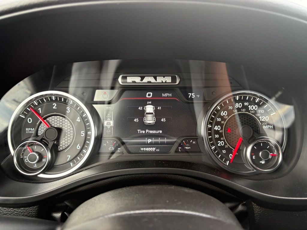 2025 RAM 1500 Big Horn Crew Cab 4x4 5'7' Box