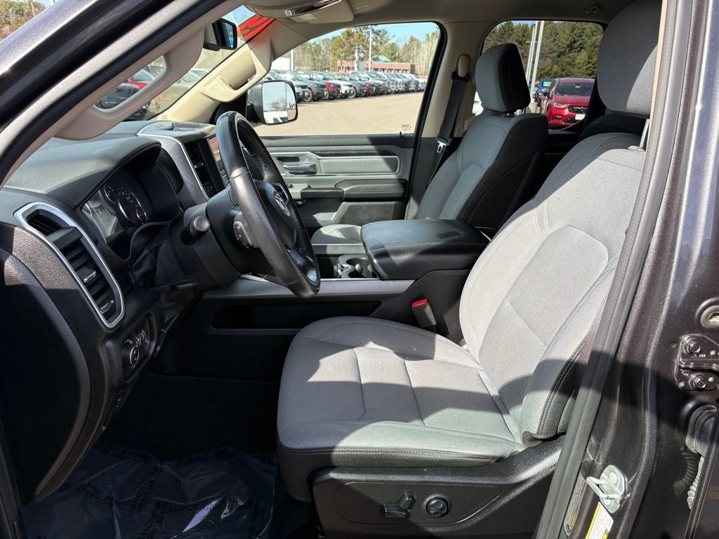 2019 RAM 1500 Big Horn/Lone Star Quad Cab 4x4 6'4' Box