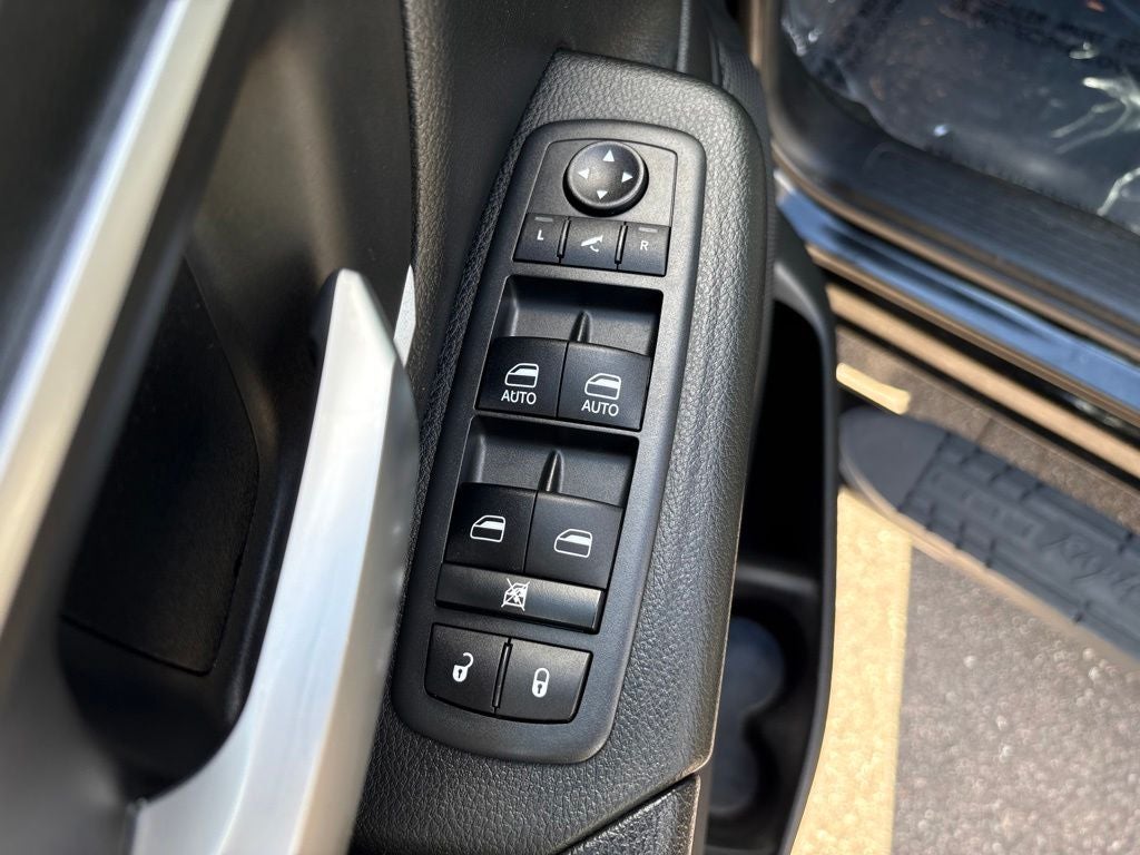 2019 RAM 1500 Big Horn/Lone Star Quad Cab 4x4 6'4' Box