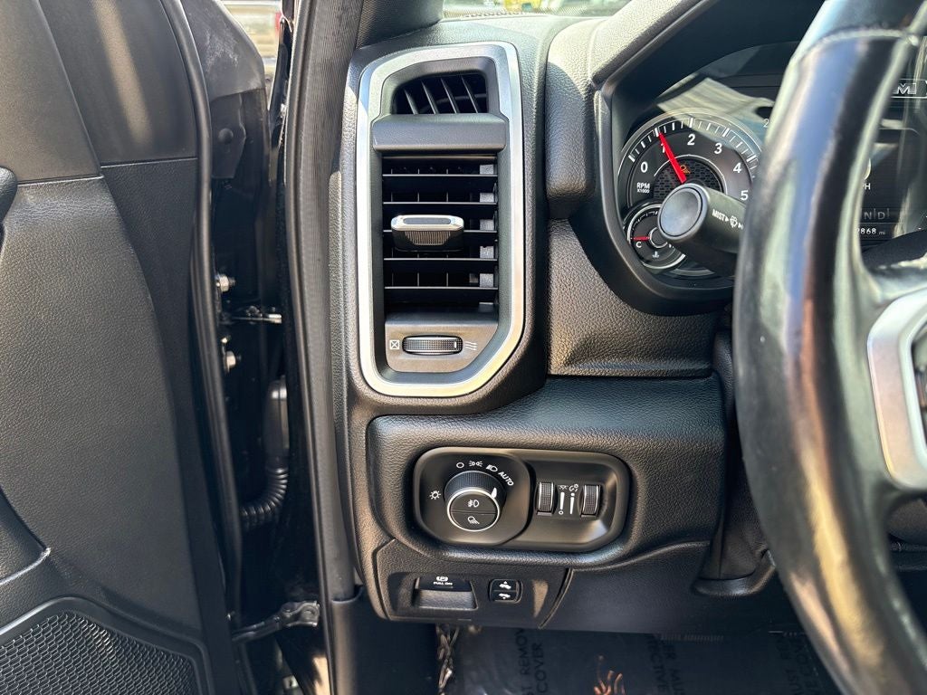 2019 RAM 1500 Big Horn/Lone Star Quad Cab 4x4 6'4' Box