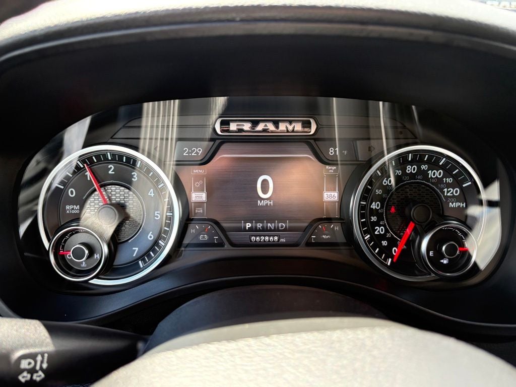2019 RAM 1500 Big Horn/Lone Star Quad Cab 4x4 6'4' Box