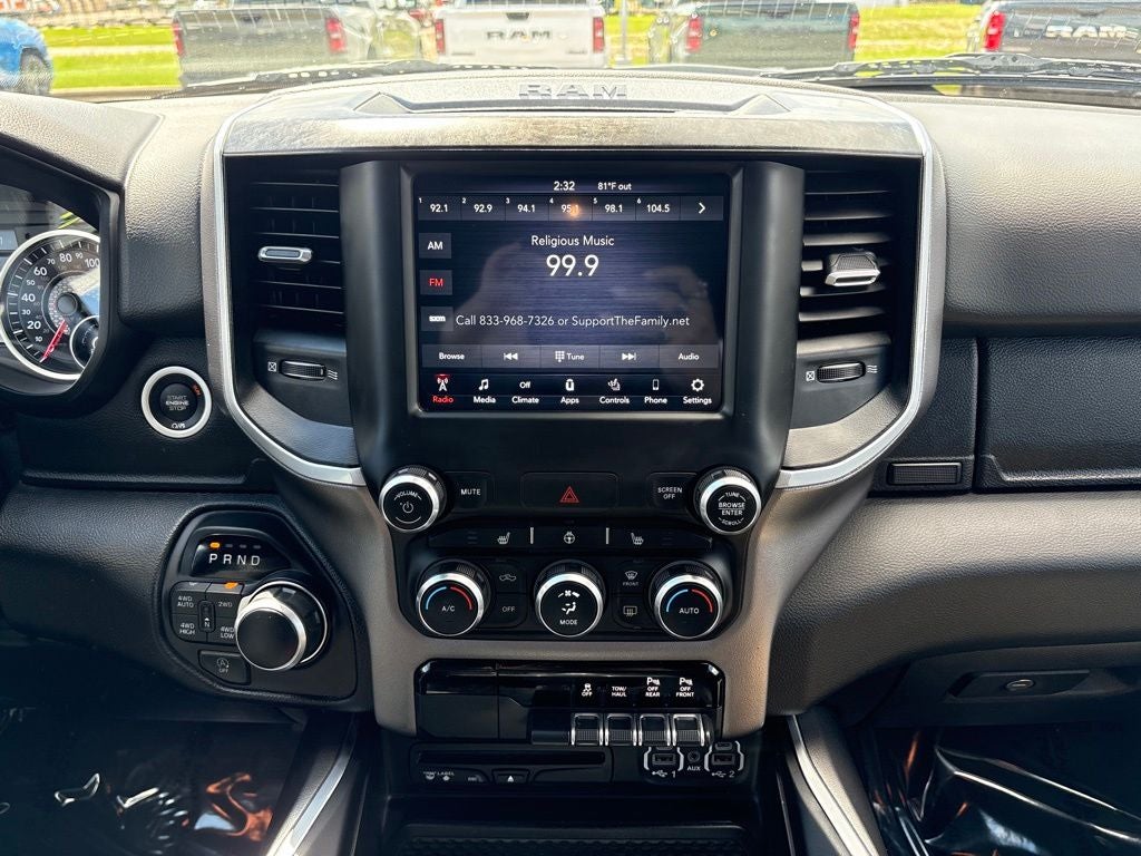 2019 RAM 1500 Big Horn/Lone Star Quad Cab 4x4 6'4' Box