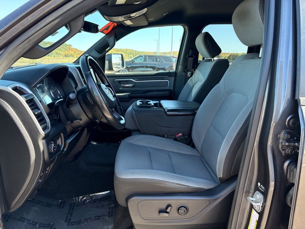 2021 RAM 1500 Big Horn Quad Cab 4x4 6'4' Box