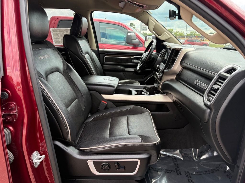 2020 RAM 1500 Laramie Quad Cab 4x4 6'4' Box