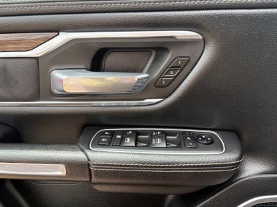 2020 RAM 1500 Laramie Quad Cab 4x4 6'4' Box