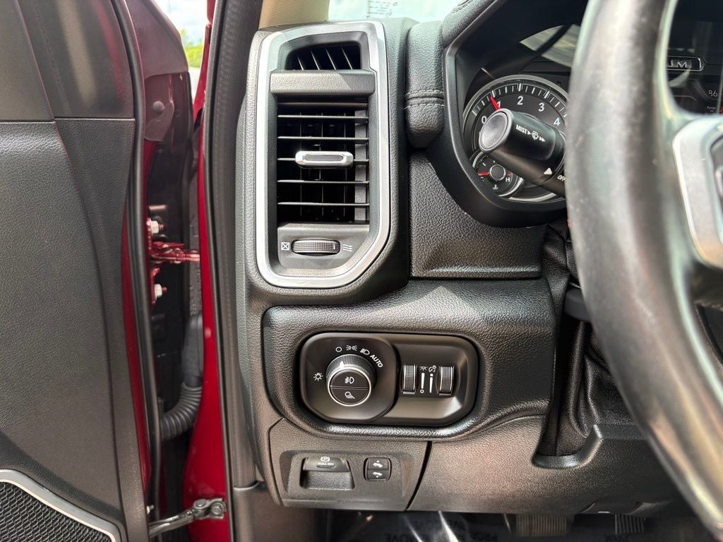 2020 RAM 1500 Laramie Quad Cab 4x4 6'4' Box