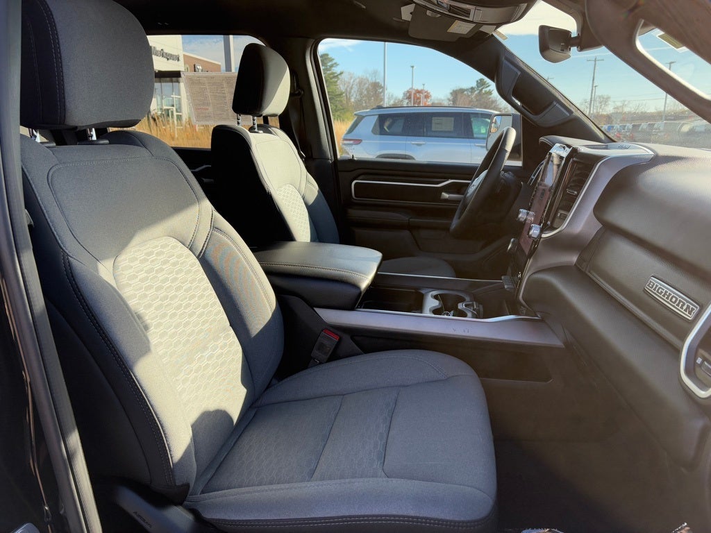 2025 RAM 1500 Big Horn Crew Cab 4x4 5'7' Box