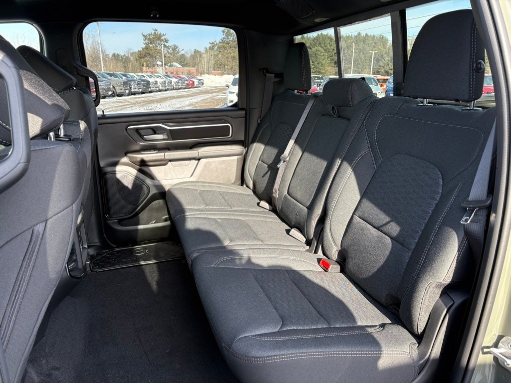 2026 RAM Ram 1500 RAM 1500 LONE STAR CREW CAB 4X4 5'7' BOX