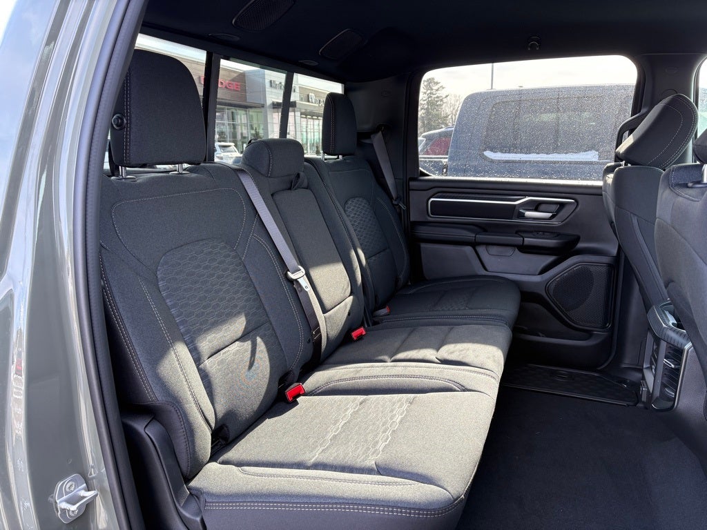 2026 RAM Ram 1500 RAM 1500 LONE STAR CREW CAB 4X4 5'7' BOX