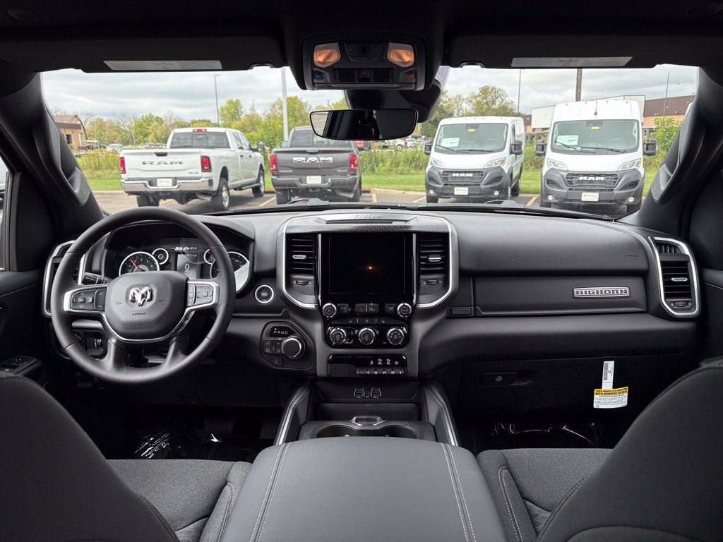 2027 RAM Ram 1500 RAM 1500 BIG HORN CREW CAB 4X4 5'7' BOX