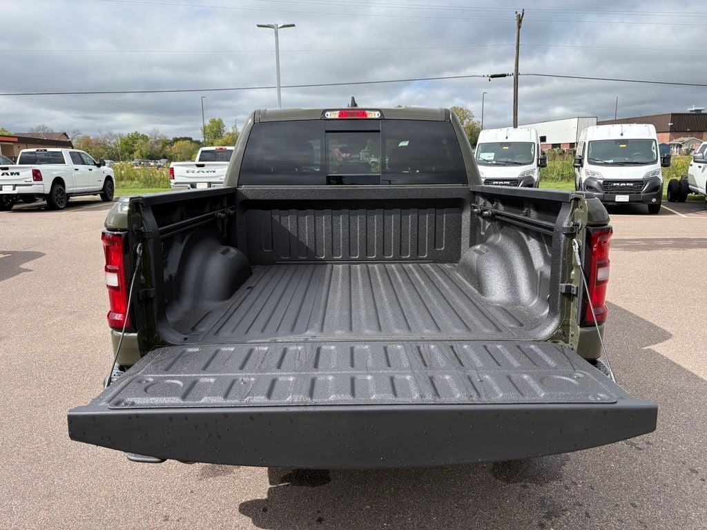 2027 RAM Ram 1500 RAM 1500 BIG HORN CREW CAB 4X4 5'7' BOX