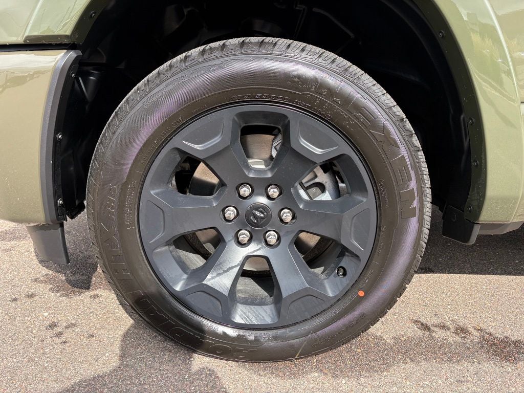 2027 RAM Ram 1500 RAM 1500 BIG HORN CREW CAB 4X4 5'7' BOX