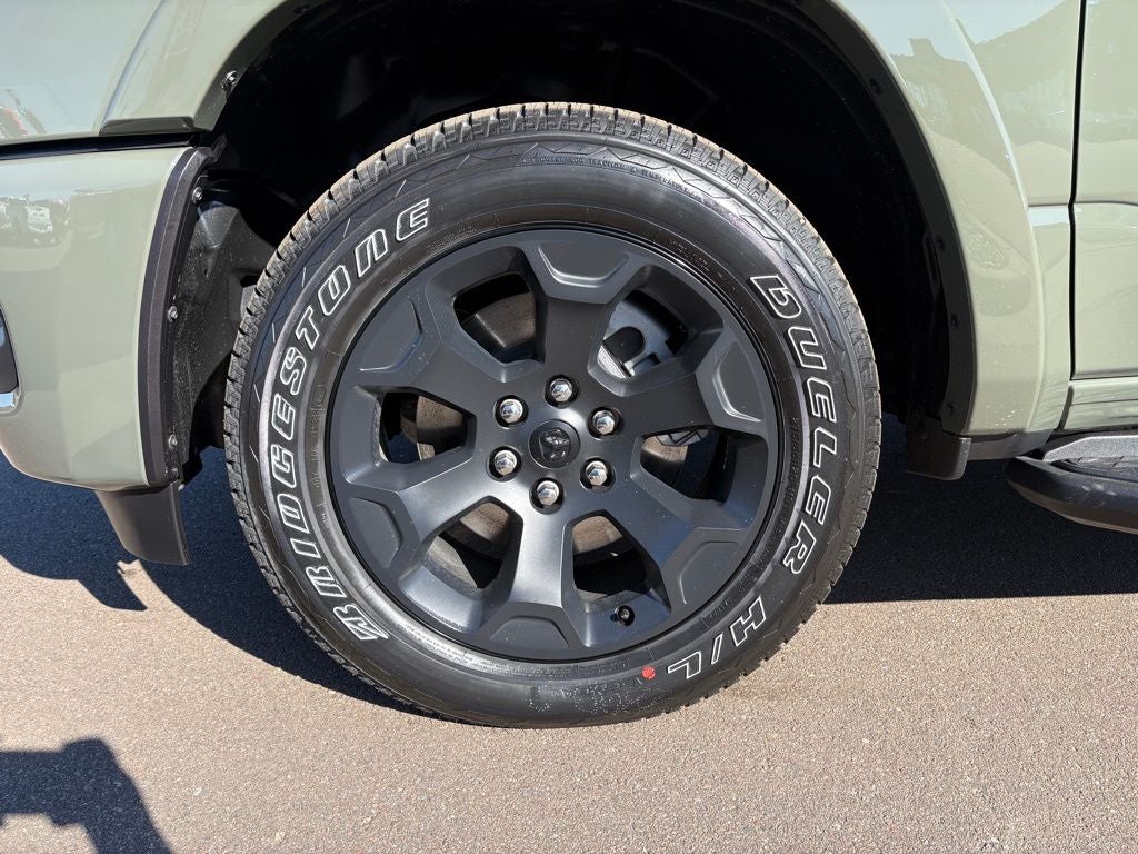 2026 RAM Ram 1500 RAM 1500 LONE STAR CREW CAB 4X4 5'7' BOX