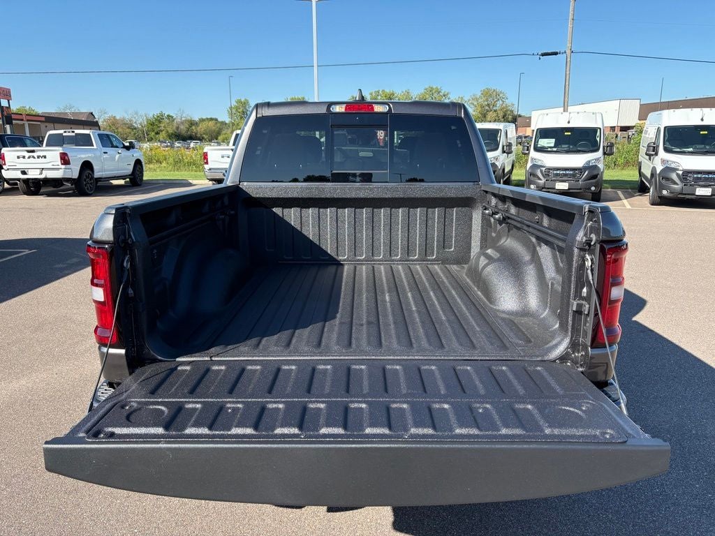 2027 RAM Ram 1500 RAM 1500 BIG HORN CREW CAB 4X4 5'7' BOX