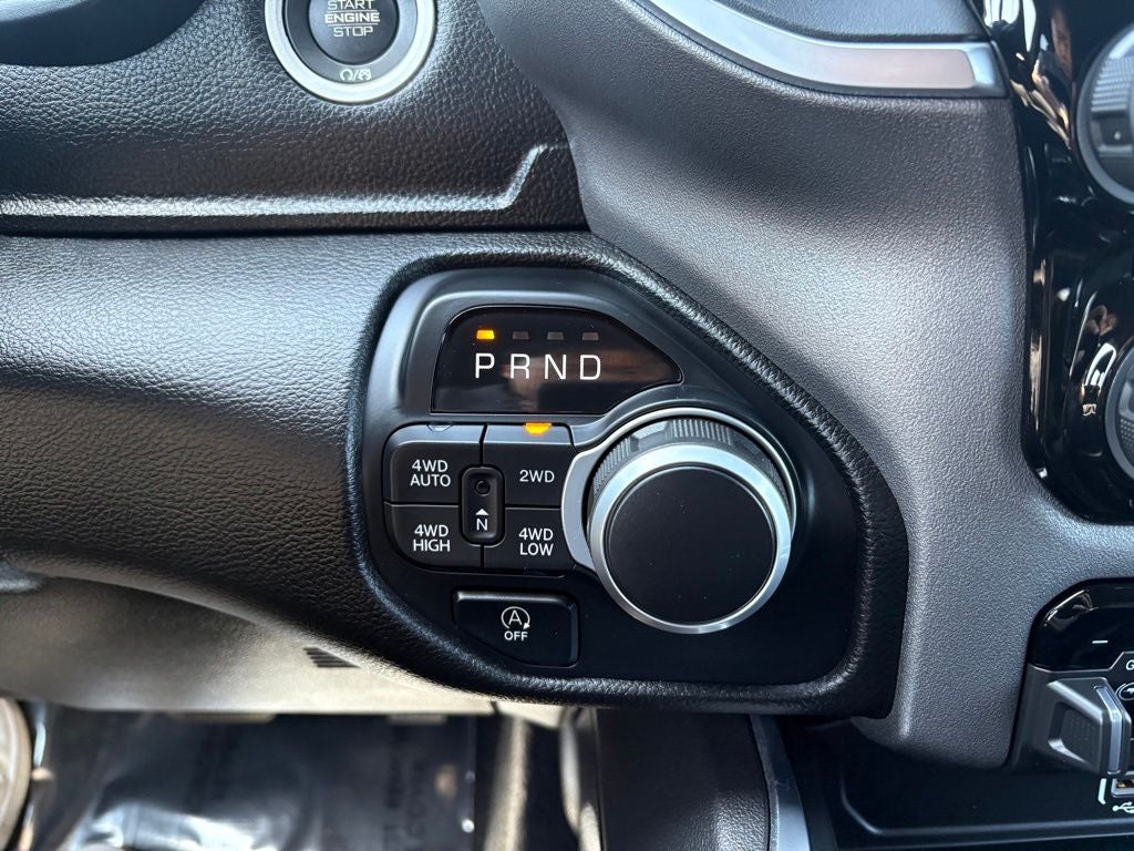 2025 RAM 1500 Big Horn Crew Cab 4x4 5'7' Box