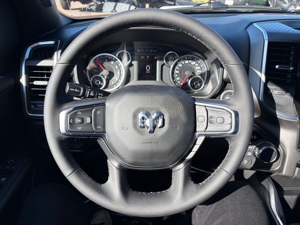 2027 RAM Ram 1500 RAM 1500 BIG HORN CREW CAB 4X4 5'7' BOX